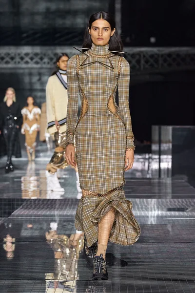 Look 102